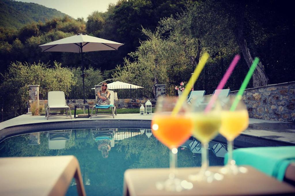 Casa Vacanze Gli Ulivi Borgomaro Екстериор снимка