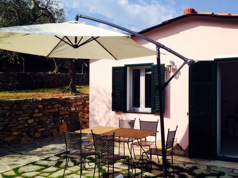 Casa Vacanze Gli Ulivi Borgomaro Стая снимка
